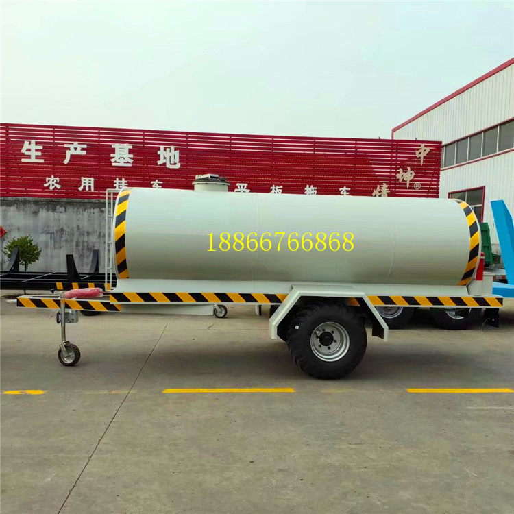 6吨油罐拖车